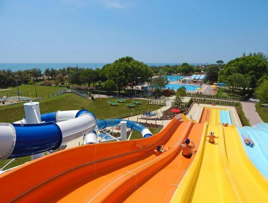 Estivo Premium Plus Mobile Homes On Camping Pra Delle Torri Καόρλε Κάμπινγκ