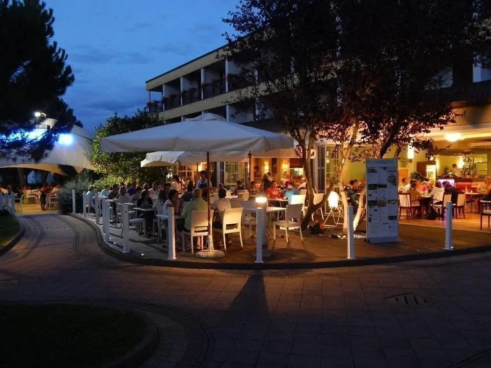 Κάμπινγκ Estivo Premium Plus Mobile Homes On Camping Pra Delle Torri Καόρλε Ιταλία