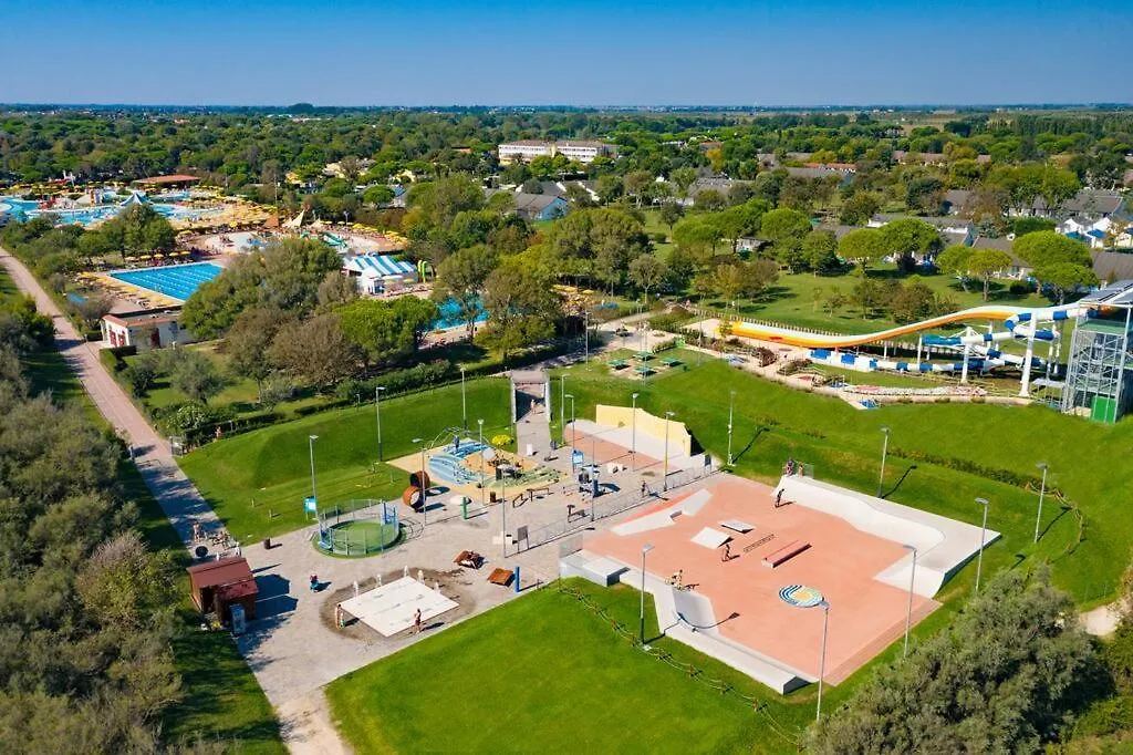 Estivo Premium Plus Mobile Homes On Camping Pra Delle Torri Caorle 0*,  Italy